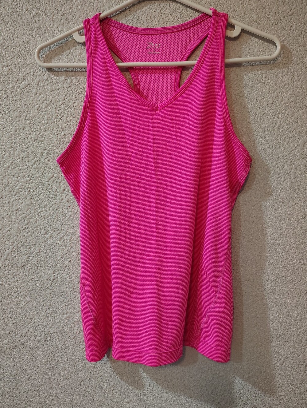 Women’s Active Tank Top - Hot Pink Racerback